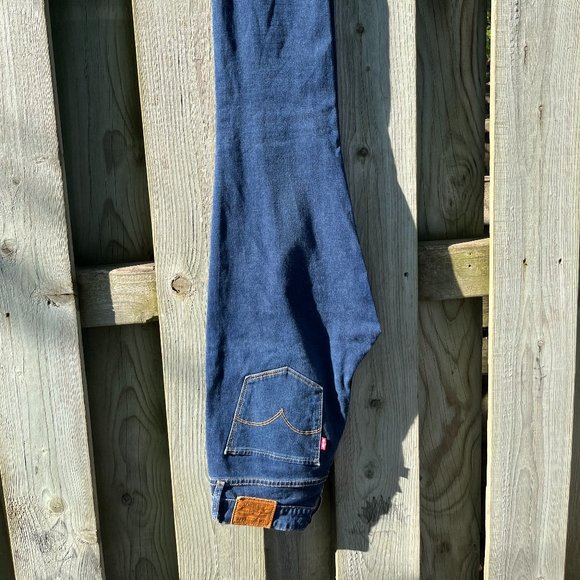 LEVIS High rise denim - Picture 2 of 3